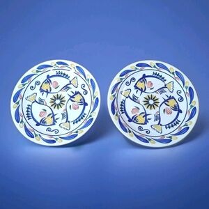 2 Johnson Brothers Aquabatic Fish  Dinner Plates By Susan Kennedy Vtg 90s 10.5"